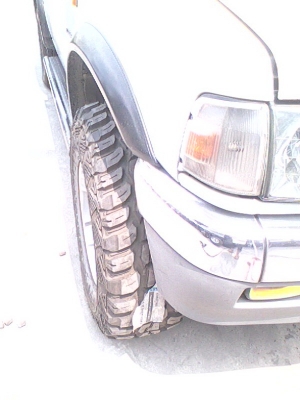 ขายยาง 255/70R15 ปี2012 ลดเหลือแค่ 5000บาท