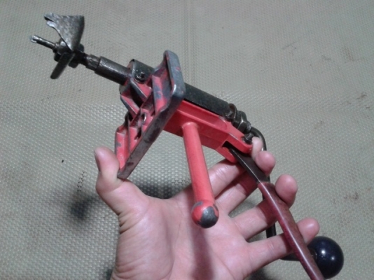 เครื่องเจาะกระเบื้อง