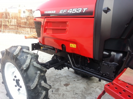 แทรกเตอร์ยันร์ม่า EF453T 4  WD 2 เพลา ตัวเปล่าพร้อมใช้งาน