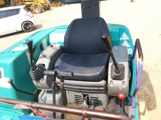 ขายรถขุดแบ็คโฮ KOMATSU  pc 40-7 < มี VDO คลิปการทำงานให้ชม >  ( มีลายหัวเจาะ ) สภาพดีพร้อมใช้งาน มีเอกสารแจ้งจำหน่าย