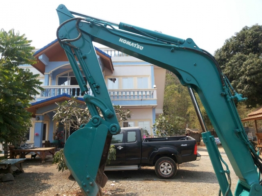 ขายรถขุดแบ็คโฮ KOMATSU  pc 40-7 < มี VDO คลิปการทำงานให้ชม >  ( มีลายหัวเจาะ ) สภาพดีพร้อมใช้งาน มีเอกสารแจ้งจำหน่าย