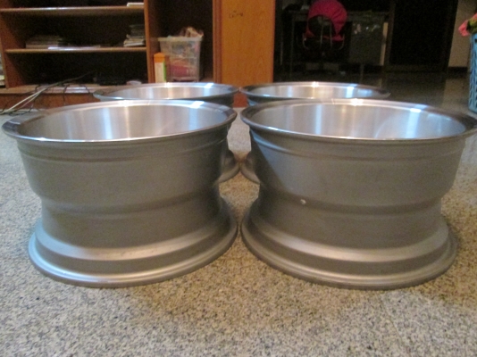 ขายล้อ 15x8.5 et -27 6รู   7500