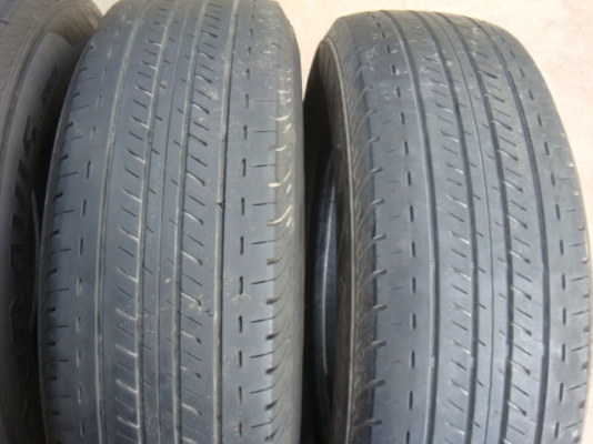 ขายยาง Bridgestone Duravis 215/70/15 ปี12