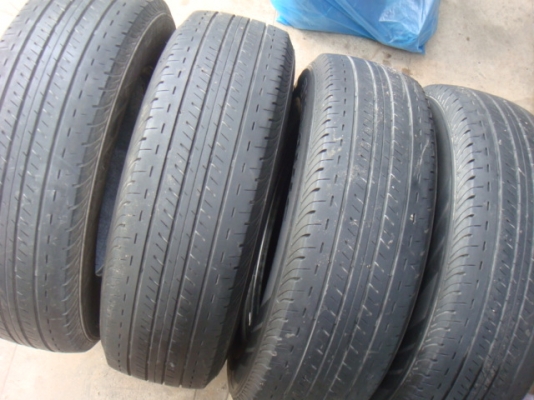 ขายยาง Bridgestone Duravis 215/70/15 ปี12