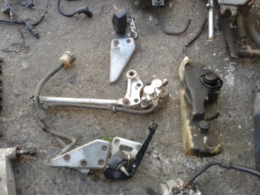 ขายรถเซอร์ปีสวยๆคันเทพมี 2คัน/และขายแยกอะไหล่รถเซอร์ปีโก้ด้วยมีทะเบียนครบทั้ง2คัน