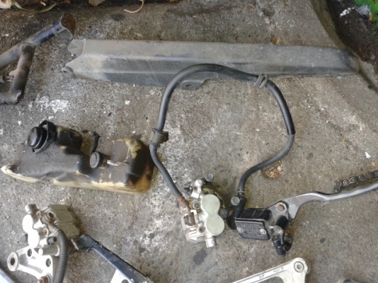 ขายรถเซอร์ปีสวยๆคันเทพมี 2คัน/และขายแยกอะไหล่รถเซอร์ปีโก้ด้วยมีทะเบียนครบทั้ง2คัน