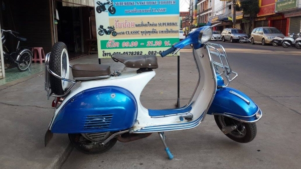 ขายคับ Vespa sprint150 แปลงCDIเรียบร้อย สวยๆคับ ไม่มีทะเบียนคับ ออกใบซื้อขายให้คับ ราคา 34500 บาท สนใจติดต่อ 081-0578282 คับ