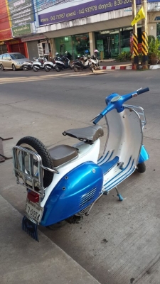 ขายคับ Vespa sprint150 แปลงCDIเรียบร้อย สวยๆคับ ไม่มีทะเบียนคับ ออกใบซื้อขายให้คับ ราคา 34500 บาท สนใจติดต่อ 081-0578282 คับ