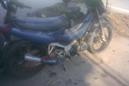 อากีร่าทะเบียน+ชุดโอนไม่มีครัสสภาพเครื่องดีมากสตาสครั้งเดียวติดเครื่องดีครับตัวนี้ทะเบียน + ชุดโอนพร้อมไม่มีครัสนะครับราคานี้คุ้มครับ