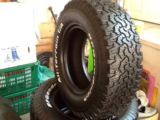 ขายยาง  BF  265 x 75 x 16