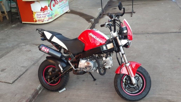 ขายคับ Stallions 125cc. ทำสีใหม่แต่ง Ducati monster มีทะเบียนไม่ขาดต่อ ขนาดเท่าKsrคับ ราคา 23500 บาท สนใจติดต่อ 081-0578282.