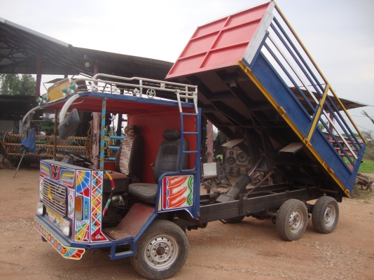 ขายรถอีแต๋นบรรทุก 6 ล้อ ยกดั้มได้