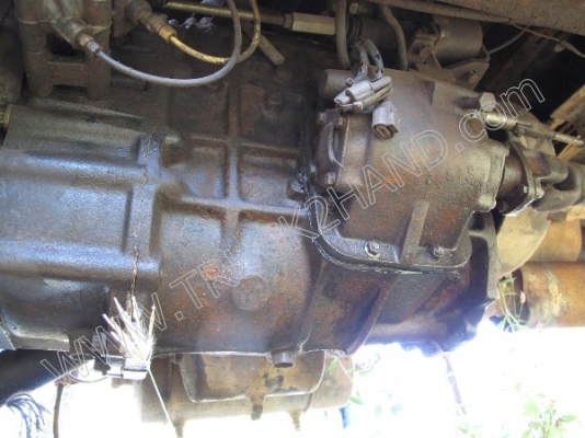 รถบรรทุก 10 ล้อดั๊มพ์ ยี่ห้อ MITSUBISHI รุ่น FN527