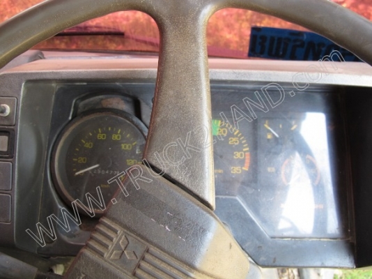 รถบรรทุก 10 ล้อดั๊มพ์ ยี่ห้อ MITSUBISHI รุ่น FN527