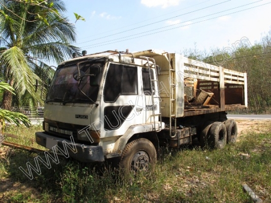 รถบรรทุก 10 ล้อดั๊มพ์ ยี่ห้อ MITSUBISHI รุ่น FN527