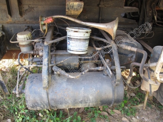 รถบรรทุก 10 ล้อดั๊มพ์ ยี่ห้อ MITSUBISHI รุ่น FN527