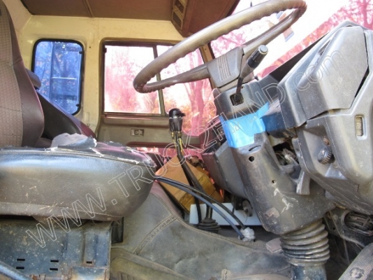 รถบรรทุก 10 ล้อดั๊มพ์ ยี่ห้อ MITSUBISHI รุ่น FN527