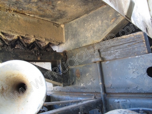 รถบรรทุก 10 ล้อดั๊มพ์ ยี่ห้อ MITSUBISHI รุ่น FN527