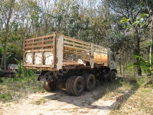 รถบรรทุก 10 ล้อดั๊มพ์ ยี่ห้อ MITSUBISHI รุ่น FN527