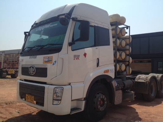 ขายหัวลากไม่แพงคุ้มค่า FAW 380 แรง CNC รถใหม่ป้ายแดงเจ้าของขายเองวิ่งดีนะคะ ขายหัวลากไม่แพงคุ้มค่า FAW 380 แรง CNC รถใหม่ป้ายแดงเจ้าของขายเองวิ่งดีนะคะ