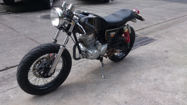 ขายHONDA CG200 Cafe Racer เล่มทะเบียนป้าย กทม.ไม่ขาดต่อ