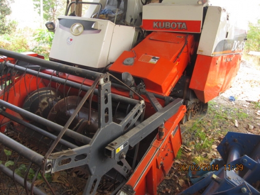 ขายรถเกี่ยว KUBOTA DC60