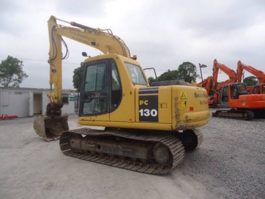 ขายรถแบคโฮ KOMATSU PC130-6 ทำงาน 6000 ชั่วโมง ปี2003 มี VDOครับ ระบบไฟฟ้าเต็ม รถนอกนำเข้าสภาพสวย ทำเล่ม