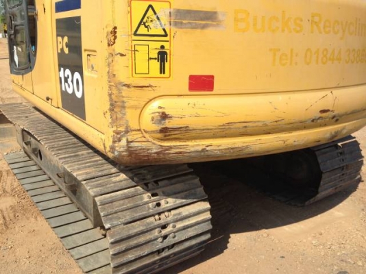 ขายรถแบคโฮ KOMATSU PC130-6 ทำงาน 6000 ชั่วโมง ปี2003 มี VDOครับ ระบบไฟฟ้าเต็ม รถนอกนำเข้าสภาพสวย ทำเล่ม