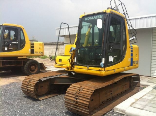 ขายรถแบคโฮ KOMATSU PC130-6 ทำงาน 6000 ชั่วโมง ปี2003 มี VDOครับ ระบบไฟฟ้าเต็ม รถนอกนำเข้าสภาพสวย ทำเล่ม