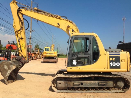 ขายรถแบคโฮ KOMATSU PC130-6 ทำงาน 6000 ชั่วโมง ปี2003 มี VDOครับ ระบบไฟฟ้าเต็ม รถนอกนำเข้าสภาพสวย ทำเล่ม