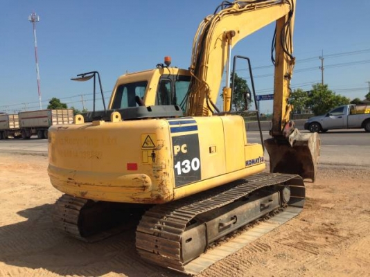 ขายรถแบคโฮ KOMATSU PC130-6 ทำงาน 6000 ชั่วโมง ปี2003 มี VDOครับ ระบบไฟฟ้าเต็ม รถนอกนำเข้าสภาพสวย ทำเล่ม