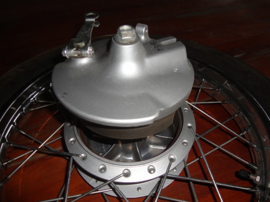 ขอบคุณ พ.เสือขายดุมล้อหน้า-หลังแท้ K-125  สนใจโทร.081-005-8785