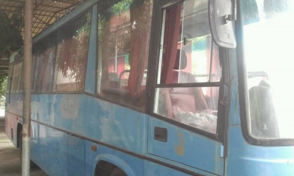 ขายรถบัสBENZ นำเข้าเสียภาษีถูกต้อง เครื่องดี แอร์เย็น สภาพพร้อมใช้