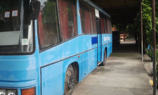 ขายรถบัสBENZ นำเข้าเสียภาษีถูกต้อง เครื่องดี แอร์เย็น สภาพพร้อมใช้