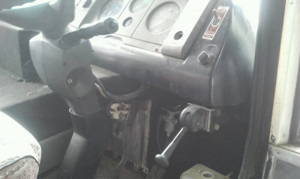 ขายรถบัสBENZ นำเข้าเสียภาษีถูกต้อง เครื่องดี แอร์เย็น สภาพพร้อมใช้