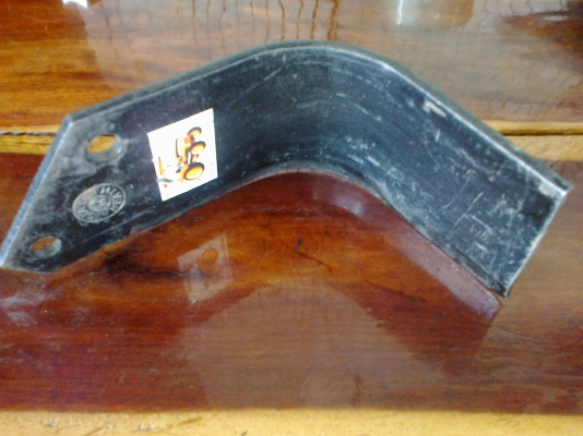 ใบตีดินใส่รถตีดินล้อใบแทรค