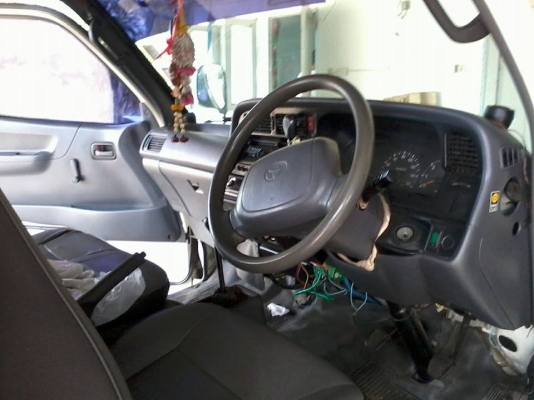 ขาย รถตู้ TOYOTA HIACE