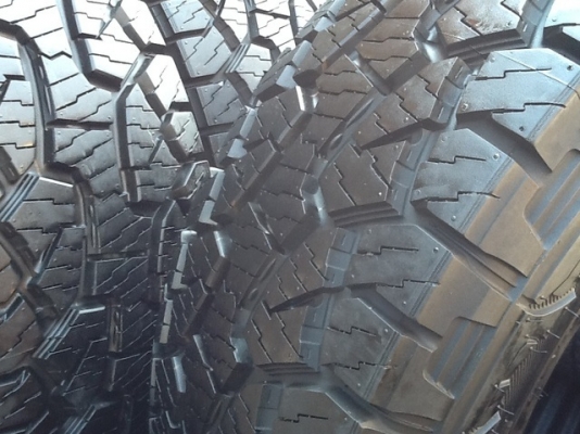 ขายยาง 265 x 75 x 16 AT ขายยาง 265 x 75 x 16 AT