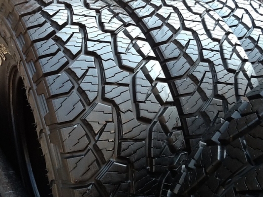 ขายยาง 265 x 75 x 16 AT ขายยาง 265 x 75 x 16 AT