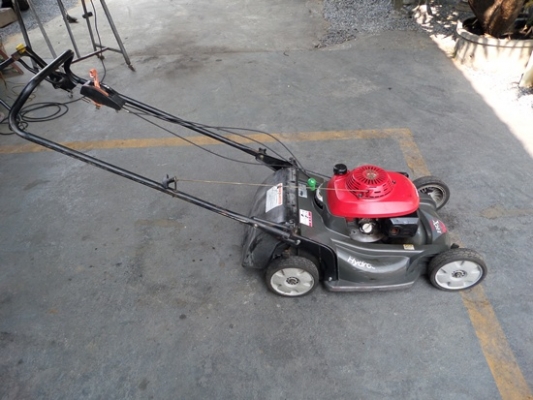 เครื่องตัดหญ้า HONDA IRX แบบเดินตาม เครื่องตัดหญ้า HONDA IRX แบบเดินตาม