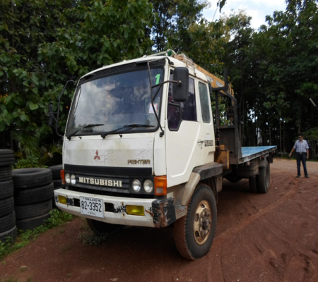 ต้องการขาย รถเครน ขนาด4.5 Ton ยี่ห้อ Mitsubishi EK 175  HP