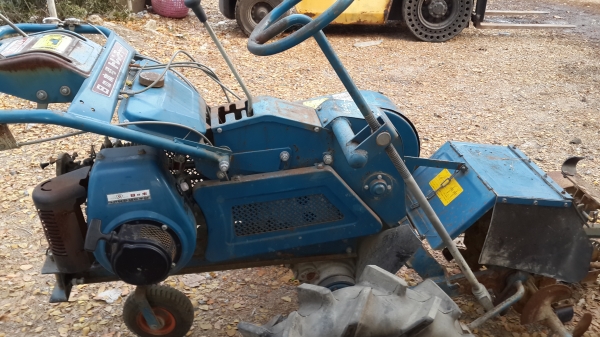 รถขุดวางท่อ