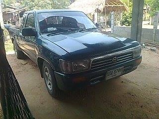 ***ขายแล้วครับขอบคุณ Truck2hand ขายไมตี้แค็ป โป่งหน้าหลังแท้ ตาเต็ม ปี39/96 เครื่องเดิมเกียร์เดิม แน่นดี แรง ช่วงล่างดีคัสซีสวยเดิม หน้า-หลัวเดิมไม่เคยชนหนัก สีสันดี มีแตกมีลอก ภายในเก๋งสวย คอนโซลครบ พ.พาวเวอร์ แอร์ พื้นปูกระบะ ล้อแม็ก ยาวดี4เส้น เก็บสีนิ