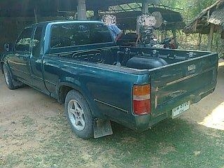 ***ขายแล้วครับขอบคุณ Truck2hand ขายไมตี้แค็ป โป่งหน้าหลังแท้ ตาเต็ม ปี39/96 เครื่องเดิมเกียร์เดิม แน่นดี แรง ช่วงล่างดีคัสซีสวยเดิม หน้า-หลัวเดิมไม่เคยชนหนัก สีสันดี มีแตกมีลอก ภายในเก๋งสวย คอนโซลครบ พ.พาวเวอร์ แอร์ พื้นปูกระบะ ล้อแม็ก ยาวดี4เส้น เก็บสีนิ