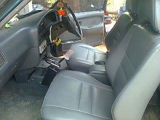 ***ขายแล้วครับขอบคุณ Truck2hand ขายไมตี้แค็ป โป่งหน้าหลังแท้ ตาเต็ม ปี39/96 เครื่องเดิมเกียร์เดิม แน่นดี แรง ช่วงล่างดีคัสซีสวยเดิม หน้า-หลัวเดิมไม่เคยชนหนัก สีสันดี มีแตกมีลอก ภายในเก๋งสวย คอนโซลครบ พ.พาวเวอร์ แอร์ พื้นปูกระบะ ล้อแม็ก ยาวดี4เส้น เก็บสีนิ