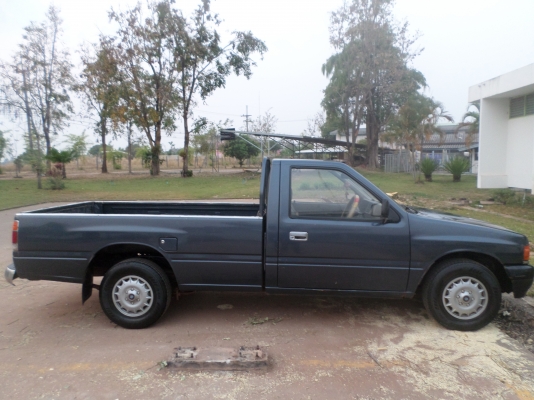 ขายกระบะอีซูซุตอนเดียว ISUZU TFR มังกรทอง ปี38/1995..รถบ้านเดิมๆเจ้าของเดิมเปลี่ยนรถใหม่...เครื่องดีแน่นๆแรงดีไม่ไอไม่จามประหยัดน้ำมันสุดๆครัชชีสวยไม่มีผุ .... เอกสารพร้อมโอน+ภาษีเต็ม57+สีเทา+แอร์เย็น+ชีดีเทป+ยางดี4เส้น+ รถสภาพพร้อมใช้งานครับ... ขายที่128