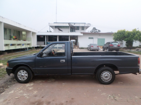 ขายกระบะอีซูซุตอนเดียว ISUZU TFR มังกรทอง ปี38/1995..รถบ้านเดิมๆเจ้าของเดิมเปลี่ยนรถใหม่...เครื่องดีแน่นๆแรงดีไม่ไอไม่จามประหยัดน้ำมันสุดๆครัชชีสวยไม่มีผุ .... เอกสารพร้อมโอน+ภาษีเต็ม57+สีเทา+แอร์เย็น+ชีดีเทป+ยางดี4เส้น+ รถสภาพพร้อมใช้งานครับ... ขายที่128