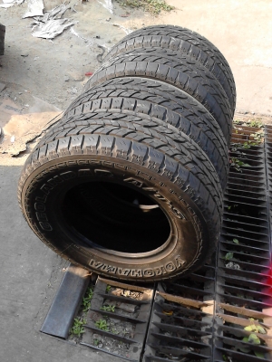 YOKOHAMA GEOLANDER A/T-S 235/70R15 มีชุด 4 เส้น TEL.081-427-3941
