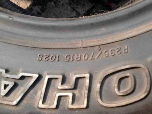 YOKOHAMA GEOLANDER A/T-S 235/70R15 มีชุด 4 เส้น TEL.081-427-3941