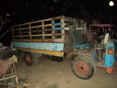 ขายรถหกล้อ เครื่อง85HP เครื่องฟิชใหม่ แบรค์หัวทิ่ม คัชซีดี ยางดี ราคาคุยกันได้อีก